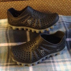 K Swiss very light shoe and comfortable