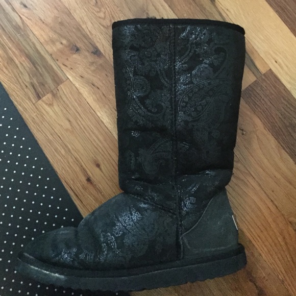 paisley uggs