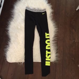 Nike dri fit leggings