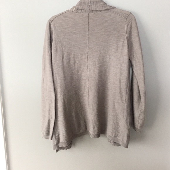 Banana Republic Cardigan - Picture 2 of 4