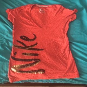 Nike tee