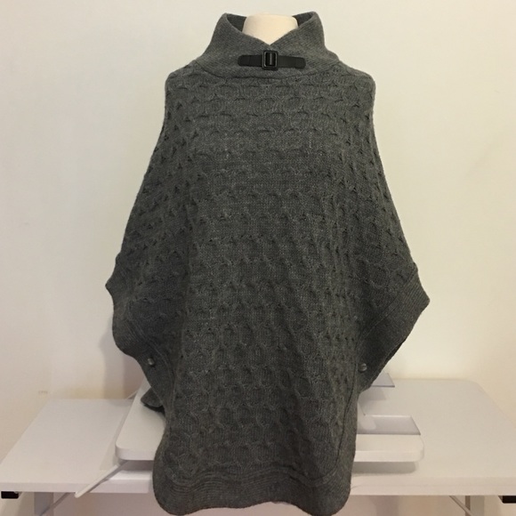 Beautiful Italian gray versatile sweater/cover up!