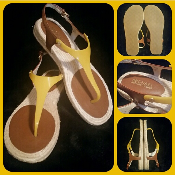 šMichael Kors Noelle Flat Sandal NIB - Picture 2 of 4