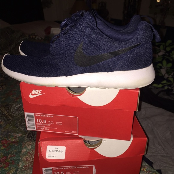 Nike Roshe runs. 10.5