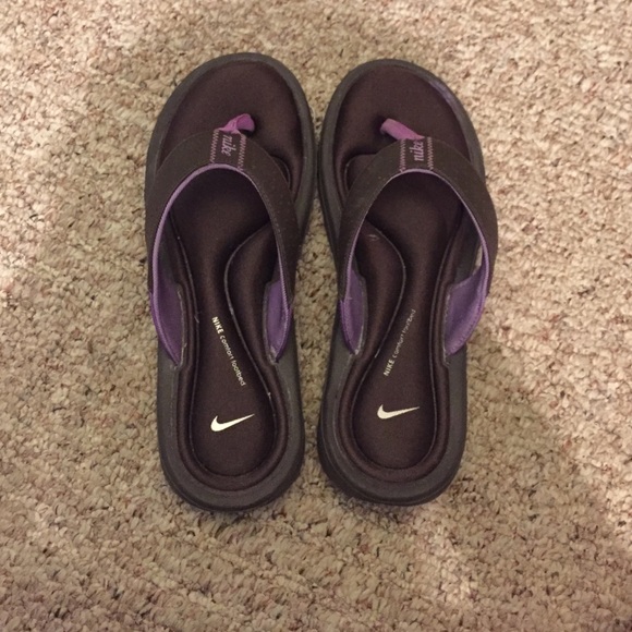 Nike gel sandal/flip flops