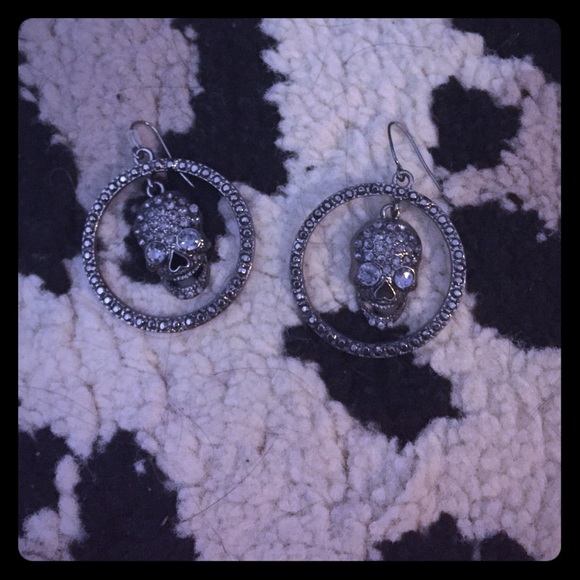 Betsey Johnson Skull Diamond Earrings New!