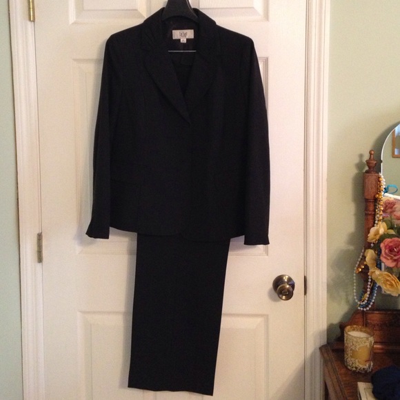 Le Suit Petite Blazer & pants