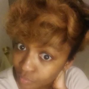 Meet your Posher, Ebony