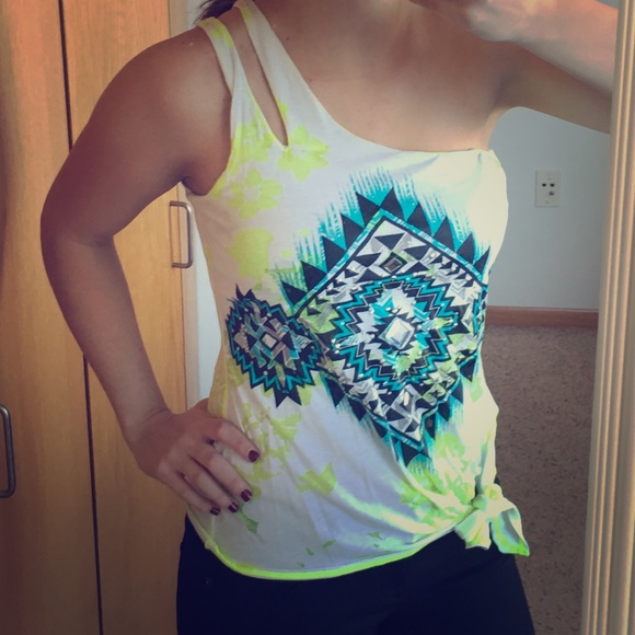 Tribal print one shoulder tank