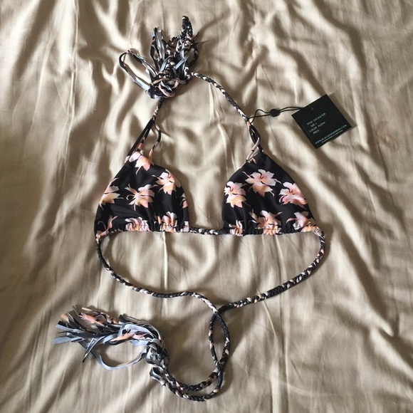 ✖️SOLD✖️Acacia Locals Top in ALOHA - Picture 2 of 2