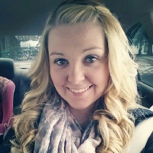 Meet your Posher, Savannah