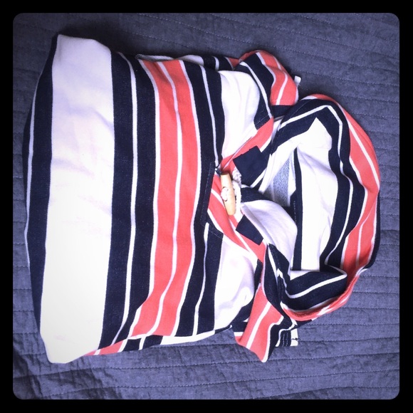 Tommy Hilfinger pull over size-M