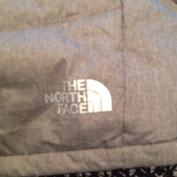 North face jacket - Picture 4 of 4