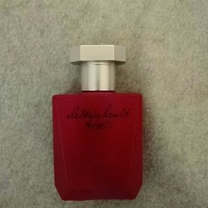 Rue21 Electric Heart perfume