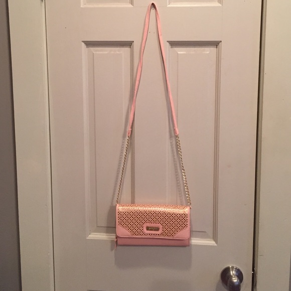 Jessica Simpson purse
