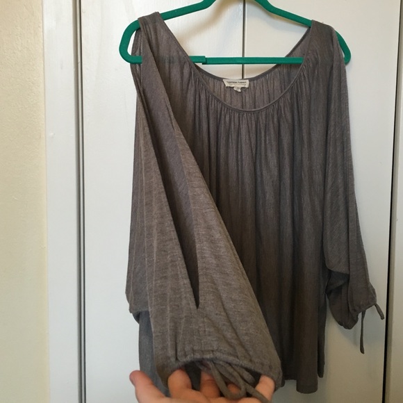 Long Sleeve Cut-Out Top - Picture 2 of 4