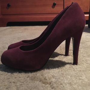 Steve Madden Remnedy Suede Pumps Size 7.5