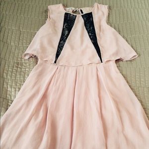 Bcbg Generation. Short pink Dress w/ black lace