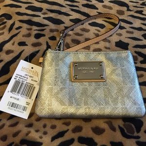 NWT Michael Kors Mini Wristlet