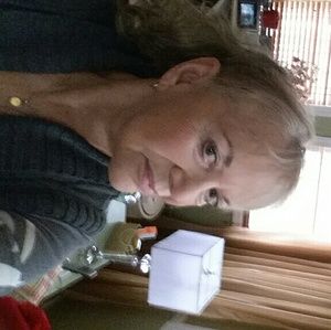 Meet your Posher, Robin