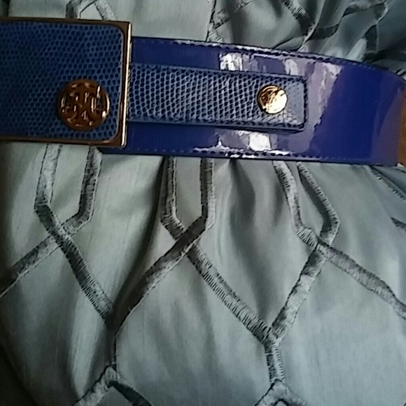 Royal Blue Patent & Faux Leather Stretch Belt - Picture 3 of 4