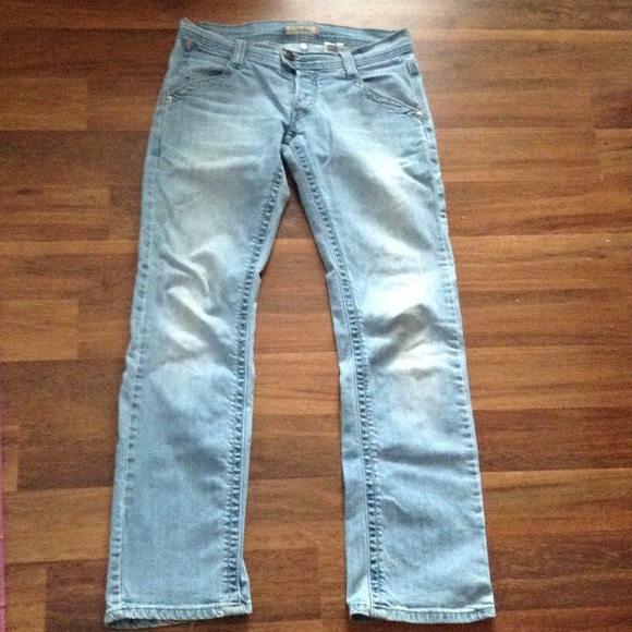 Levis jeans