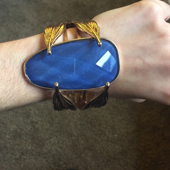 Blue stone cuff bracelet - Picture 1 of 3