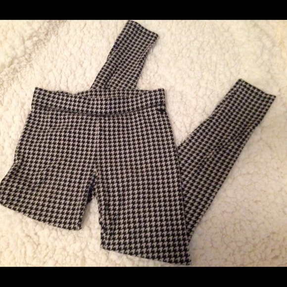 Victoria's Secret Pink Houndstooth Yoga Pants