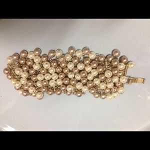 Stella & Dot pearl bracelet