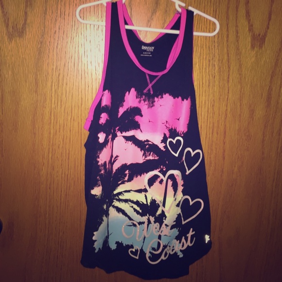 A black tank top with a beach pattern