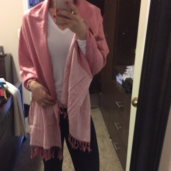 100 % cashmere shawl , scarf , wrap - Picture 2 of 4