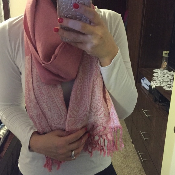 100 % cashmere shawl , scarf , wrap - Picture 4 of 4
