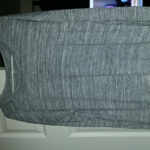 Top - Picture 2 of 3