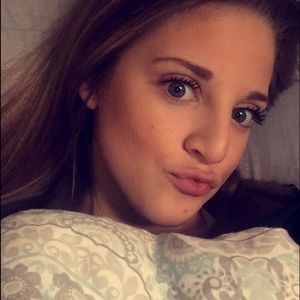 Meet your Posher, Bri