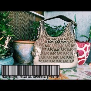 Michael Kors Purse / Bag