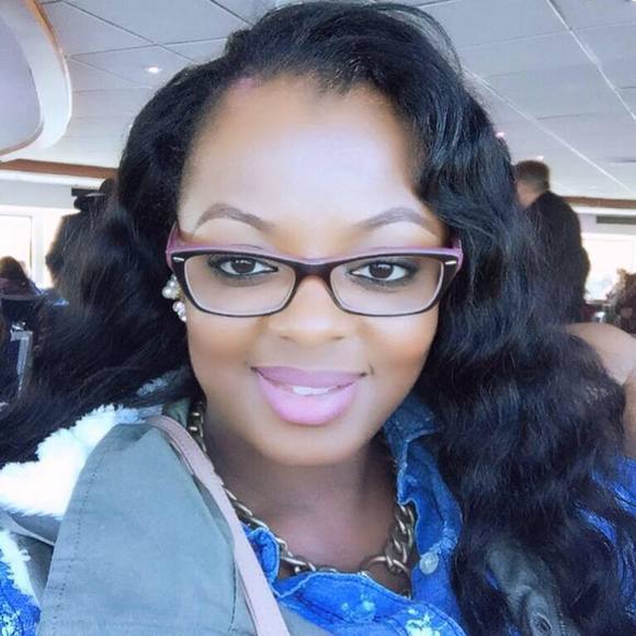 Meet your Posher, Jovena - Picture 1 of 1