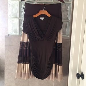 Cache blouse and skirt set Cache blouse and skirt set