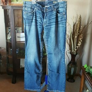 Silver Jeans Suki  17"