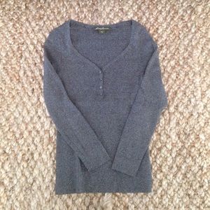 Eddie Bauer petite V neck sweater.