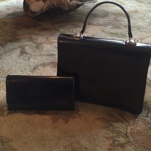 Gucci purse and wallet