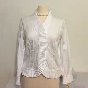 White elegant pleated ruffle long sleeve blouse!