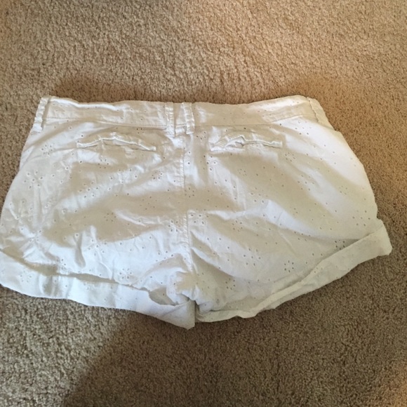 Shorts - Picture 2 of 3