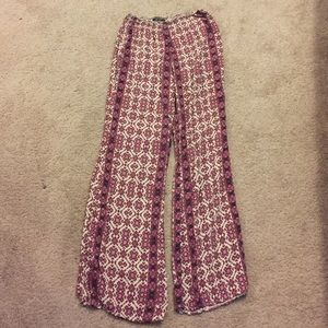 Brandy Melville patterned pants