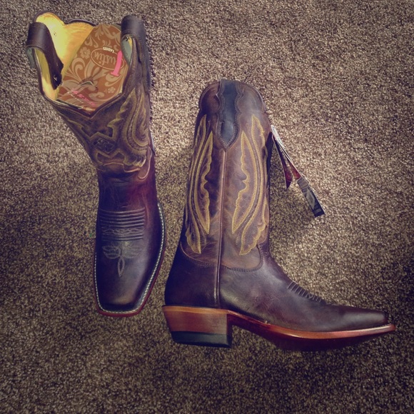 Brand New Justin Square Toe Cowboy Boots