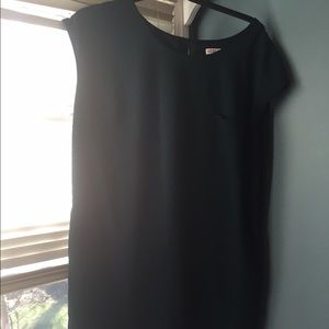 Cap sleeved shift dress