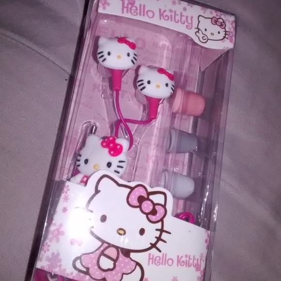 HELLO KITTY HEADPHONES