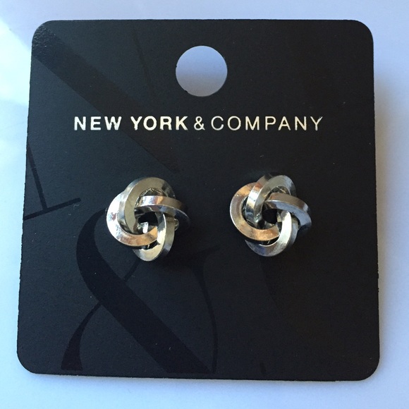 Stud knot Earrings