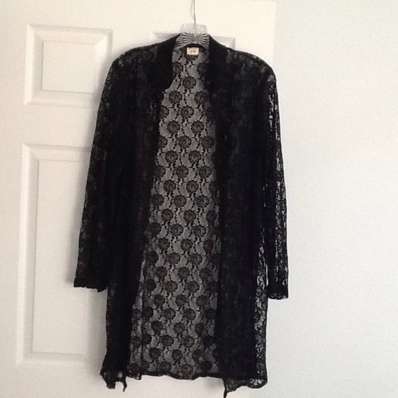 MAO Tops - ON HOLD 💐HOST PICK 🌹VINTAGE FRENCH LACE