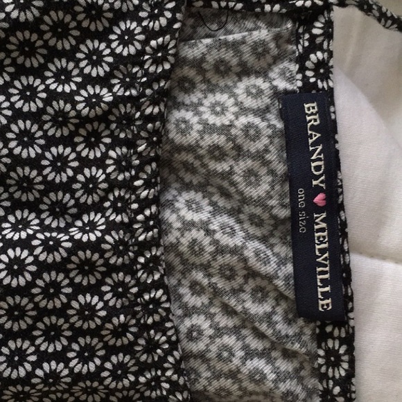 Brandy Melville flowy halter - Picture 2 of 3