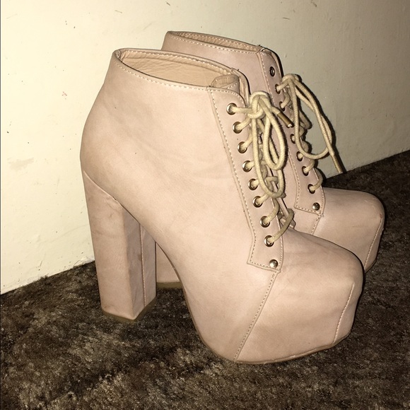 Heels - Picture 2 of 2